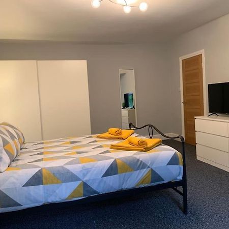 Fantastic Large 2 X Bedroom Flat, Free Parking 세일 외부 사진